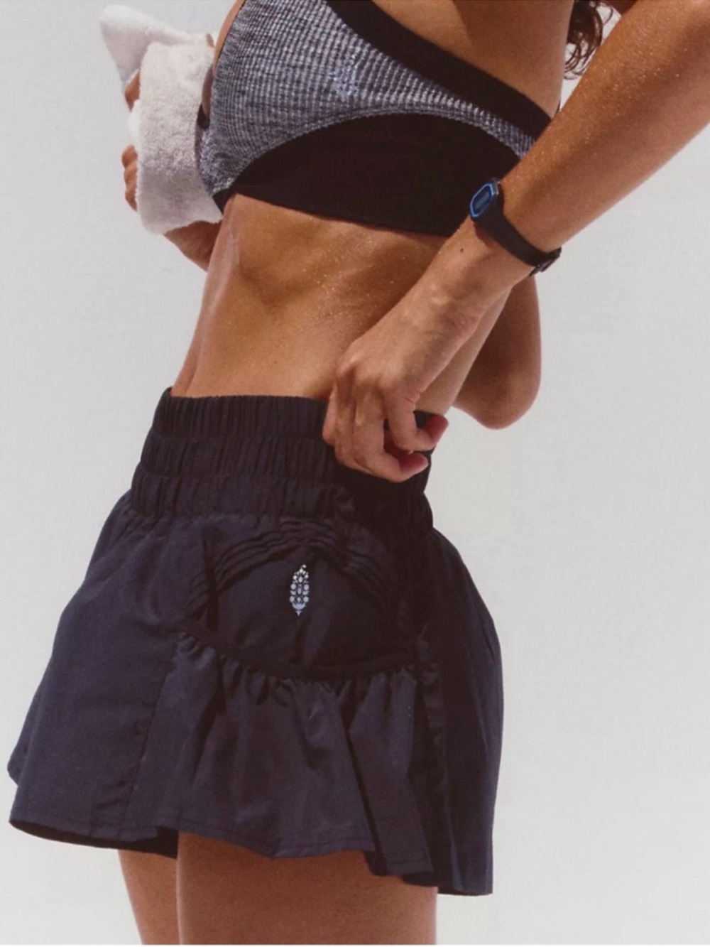 Free people movement black get your flirt on ruffle athletic shorts XS flaws